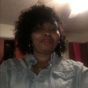 Meet your Posher, Kimberly